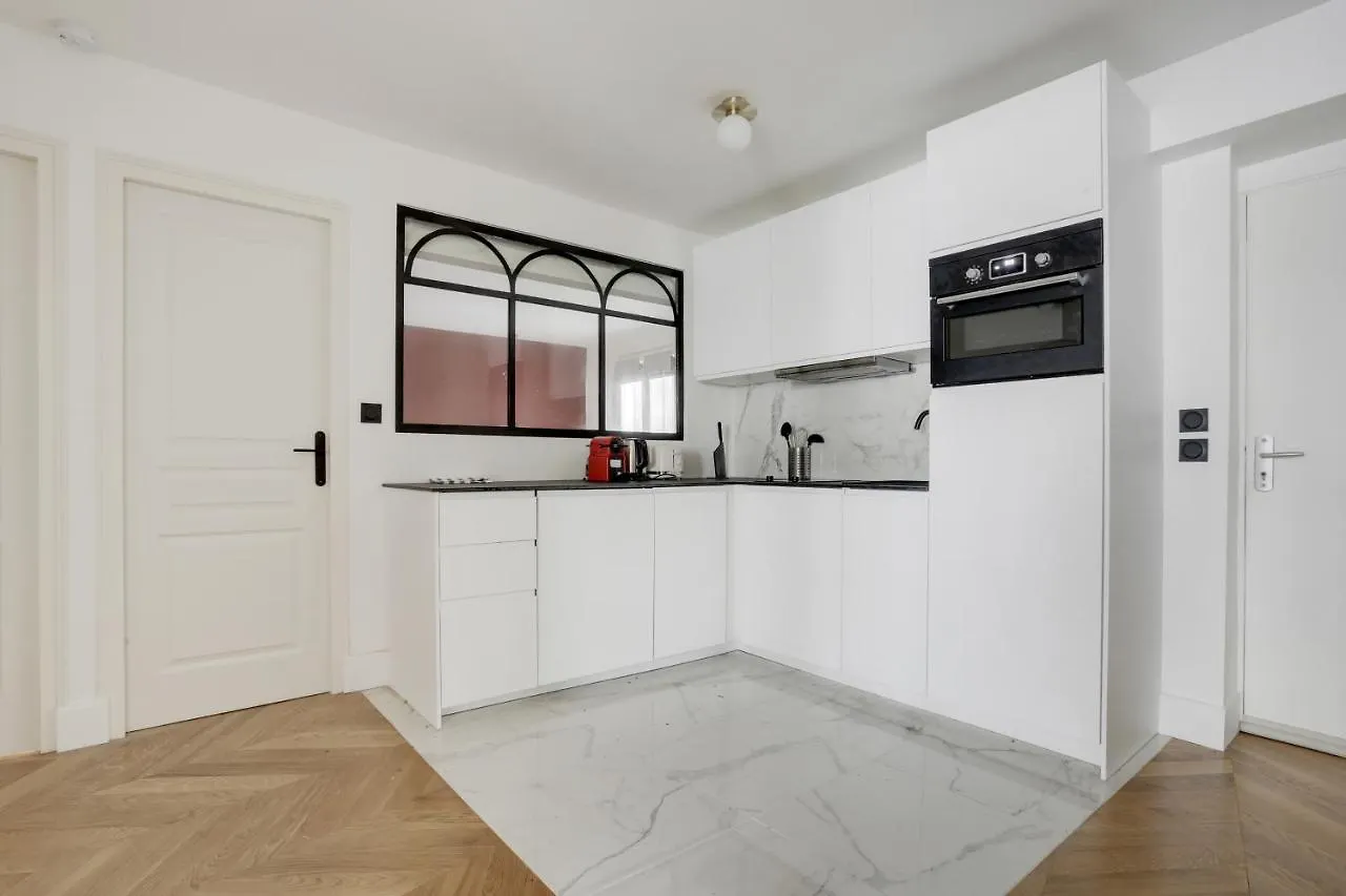 Apartments In The Heart Of Paris In Sentier Francja