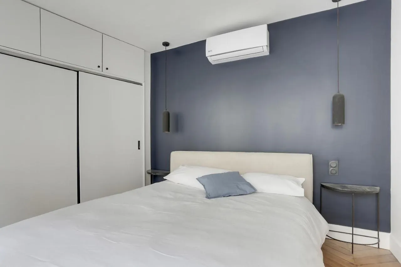 Apartments In The Heart Of Paris In Sentier